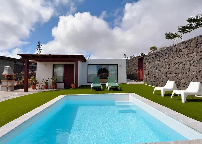 Nelida Peace Lovers Vegueta By Pvl La Vegueta