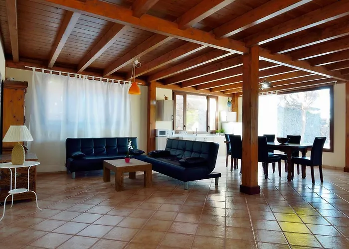 Nelida Peace Lovers Vegueta By Pvl *