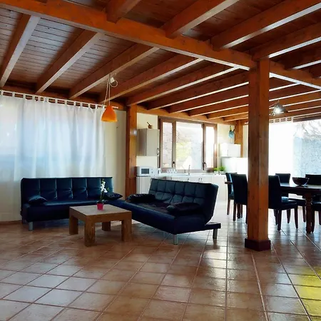 Nelida Peace Lovers Vegueta By Pvl *