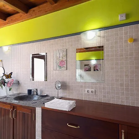 Nelida Peace Lovers Vegueta By Pvl * La Vegueta